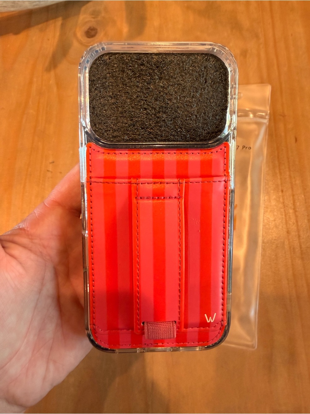 Walli case iPhone 17 pro